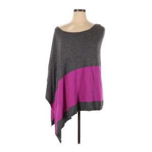Gray and fuchsia poncho